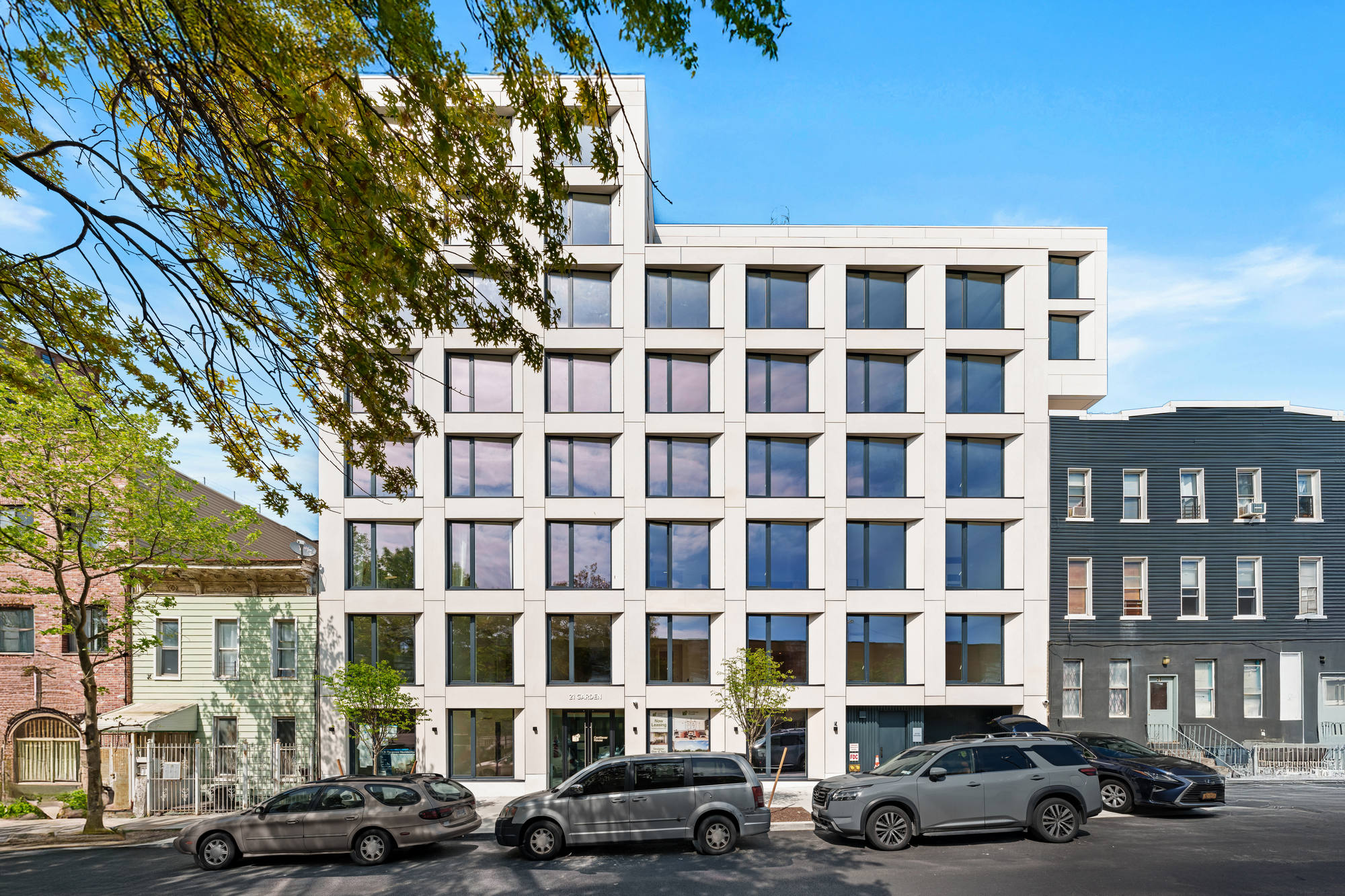 21 Garden St-03 V2_web Building Exterior